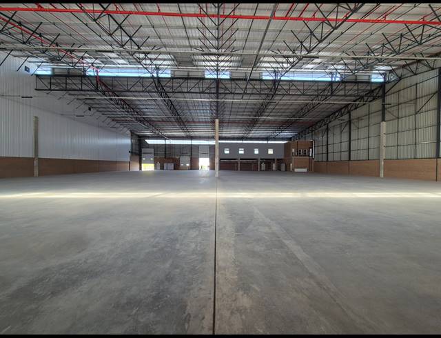 3,150M² WAREHOUSE TO LET IN LINBRO PARK